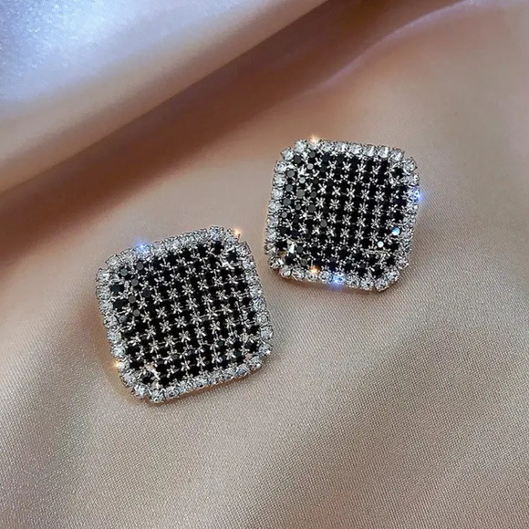 White Gold Filled Black CZ Square Earrings - Picture 1 of 1